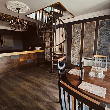 Mourne Mountain Art Apartments Newcastle  Room photo